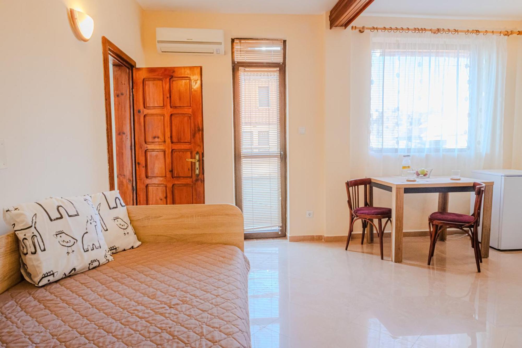 Bo'S Place Άγιος Κωνσταντίνος και Ελένη Εξωτερικό φωτογραφία