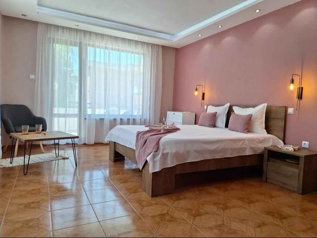 Bo'S Place Άγιος Κωνσταντίνος και Ελένη Εξωτερικό φωτογραφία